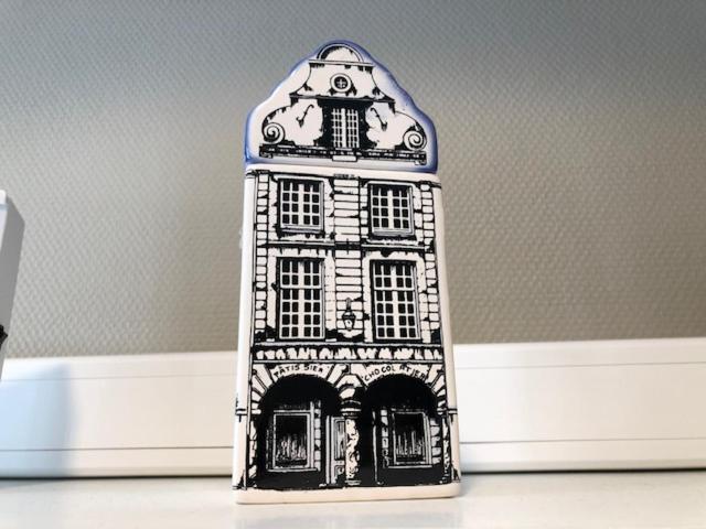 Le 31 Au Coeur Des Places Arras Exterior photo